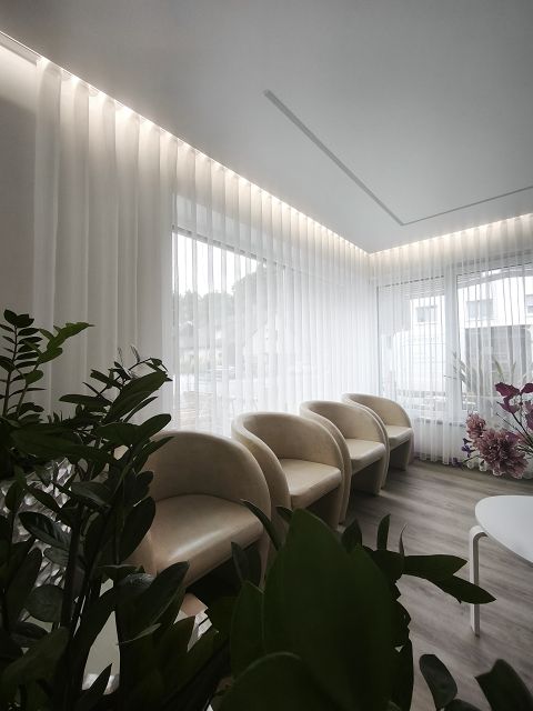 Gardinen und Akustik – können Stoffe den Schall wirklich verbessern?